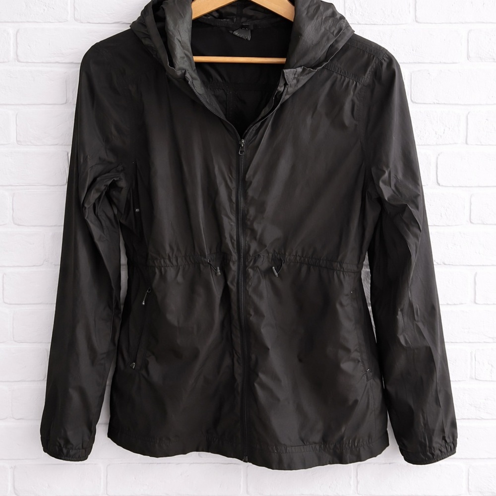 H&M Black Hooded Windbreaker Jacket Women’s Size L Lightweight Rain Jacket